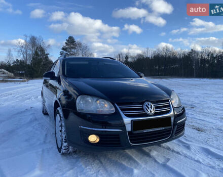 Чорний Фольксваген Гольф, об'ємом двигуна 2 л та пробігом 300 тис. км за 2900 $, фото 1 на Automoto.ua