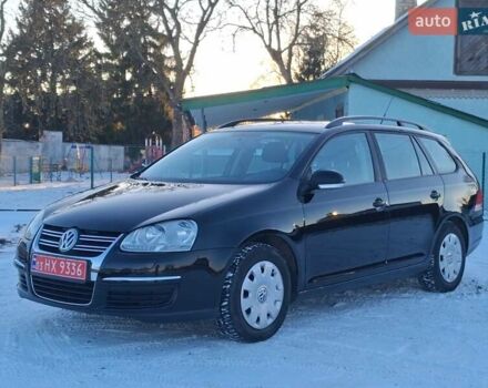Черный Фольксваген Гольф, объемом двигателя 1.4 л и пробегом 235 тыс. км за 5450 $, фото 1 на Automoto.ua