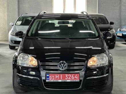 Черный Фольксваген Гольф, объемом двигателя 1.6 л и пробегом 265 тыс. км за 6999 $, фото 1 на Automoto.ua