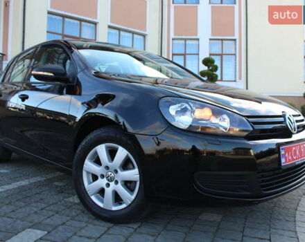 Черный Фольксваген Гольф, объемом двигателя 1.6 л и пробегом 210 тыс. км за 6990 $, фото 1 на Automoto.ua