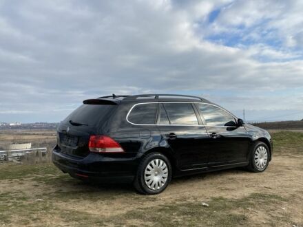 Черный Фольксваген Гольф, объемом двигателя 2 л и пробегом 310 тыс. км за 6799 $, фото 1 на Automoto.ua