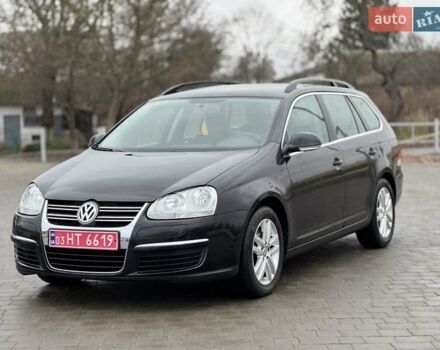 Черный Фольксваген Гольф, объемом двигателя 1.4 л и пробегом 231 тыс. км за 5950 $, фото 1 на Automoto.ua