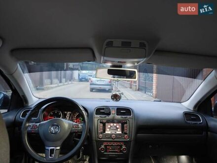 Фольксваген Гольф 2009 в Самборе на Automoto.ua Черный Фольксваген Гольф, объемом двигателя 2 л и пробегом 212 тыс. км за 8700 $, фото 1 на Automoto.ua