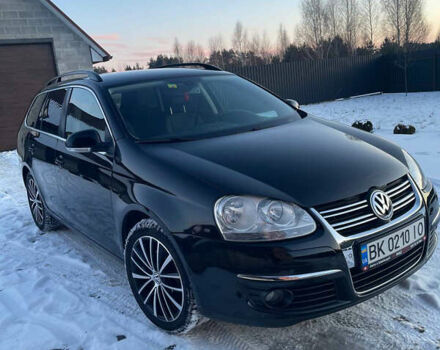 Черный Фольксваген Гольф, объемом двигателя 1.4 л и пробегом 212 тыс. км за 6500 $, фото 1 на Automoto.ua