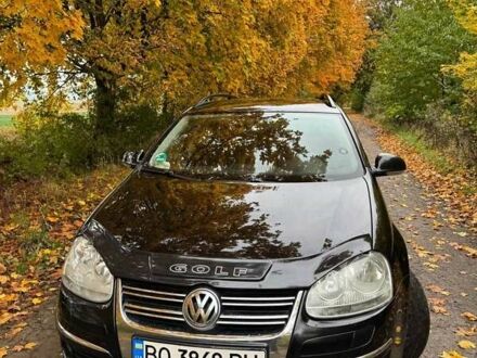 Черный Фольксваген Гольф, объемом двигателя 1.9 л и пробегом 293 тыс. км за 6000 $, фото 1 на Automoto.ua