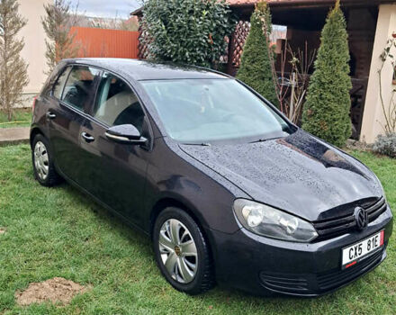 Черный Фольксваген Гольф, объемом двигателя 1.4 л и пробегом 200 тыс. км за 6800 $, фото 1 на Automoto.ua