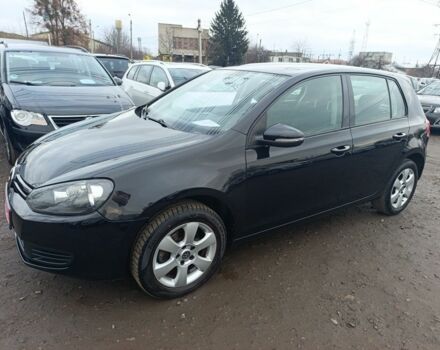 Черный Фольксваген Гольф, объемом двигателя 1 л и пробегом 200 тыс. км за 6500 $, фото 1 на Automoto.ua