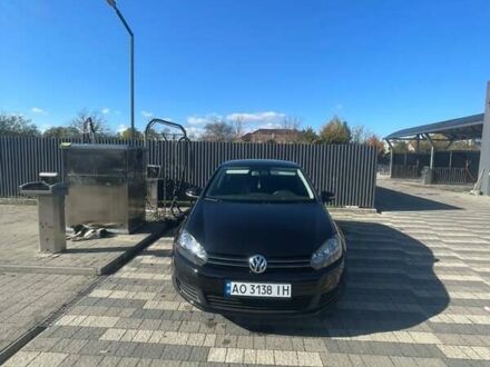 Черный Фольксваген Гольф, объемом двигателя 1.39 л и пробегом 172 тыс. км за 9700 $, фото 1 на Automoto.ua