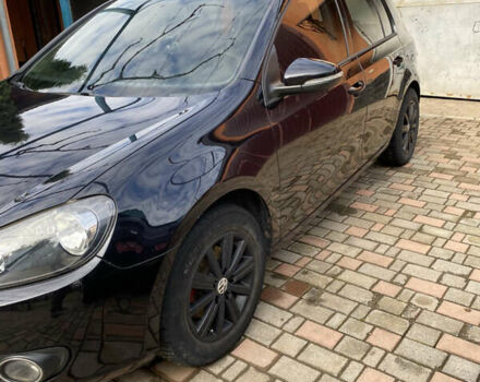 Черный Фольксваген Гольф, объемом двигателя 1.2 л и пробегом 300 тыс. км за 5700 $, фото 1 на Automoto.ua