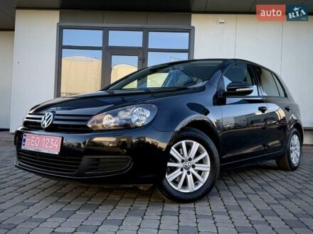 Черный Фольксваген Гольф, объемом двигателя 1.2 л и пробегом 175 тыс. км за 7999 $, фото 1 на Automoto.ua