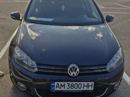 Фольксваген Гольф 2011 в Житомире на Automoto.ua Черный Фольксваген Гольф, объемом двигателя 2 л и пробегом 221 тыс. км за 9400 $, фото 1 на Automoto.ua