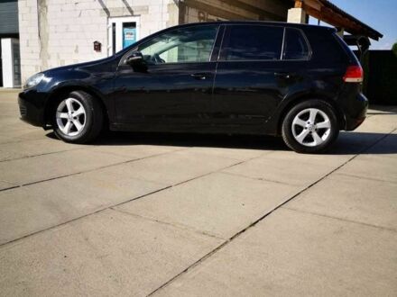 Фольксваген Гольф 2011 в Хусте на Automoto.ua Черный Фольксваген Гольф, объемом двигателя 1.2 л и пробегом 214 тыс. км за 6700 $, фото 1 на Automoto.ua