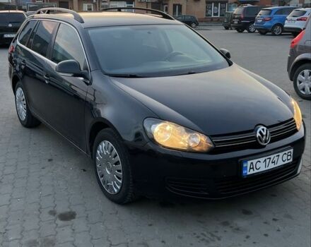 Черный Фольксваген Гольф, объемом двигателя 1.6 л и пробегом 332 тыс. км за 7300 $, фото 1 на Automoto.ua