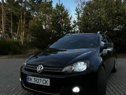 Фольксваген Гольф 2011 у Костополе на Automoto.ua Чорний Фольксваген Гольф, об'ємом двигуна 1.97 л та пробігом 330 тис. км за 8900 $, фото 1 на Automoto.ua
