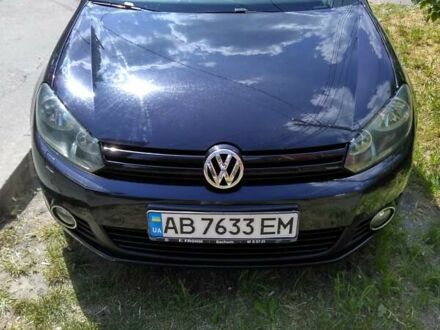 Черный Фольксваген Гольф, объемом двигателя 1.6 л и пробегом 300 тыс. км за 8700 $, фото 1 на Automoto.ua