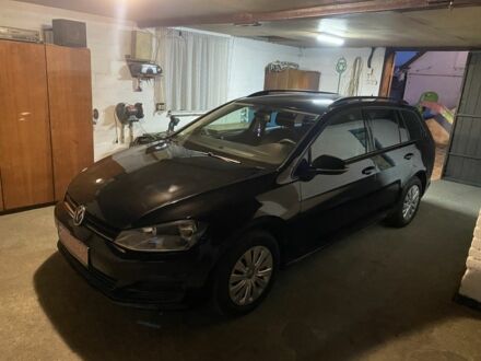 Черный Фольксваген Гольф, объемом двигателя 1.6 л и пробегом 270 тыс. км за 9300 $, фото 1 на Automoto.ua