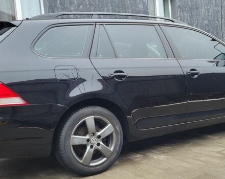Черный Фольксваген Гольф, объемом двигателя 1.6 л и пробегом 163 тыс. км за 8500 $, фото 1 на Automoto.ua