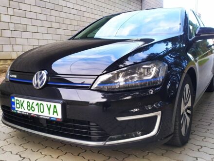 Черный Фольксваген Гольф, объемом двигателя 0 л и пробегом 112 тыс. км за 9250 $, фото 1 на Automoto.ua