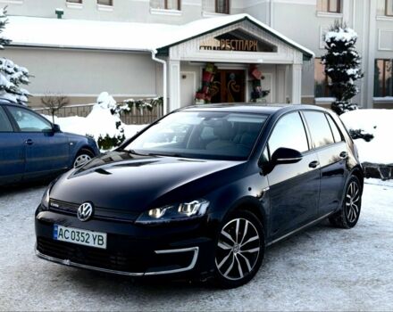 Черный Фольксваген Гольф, объемом двигателя 0 л и пробегом 169 тыс. км за 8400 $, фото 1 на Automoto.ua