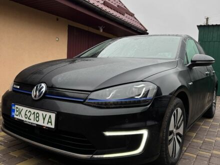 Черный Фольксваген Гольф, объемом двигателя 0 л и пробегом 136 тыс. км за 8300 $, фото 1 на Automoto.ua