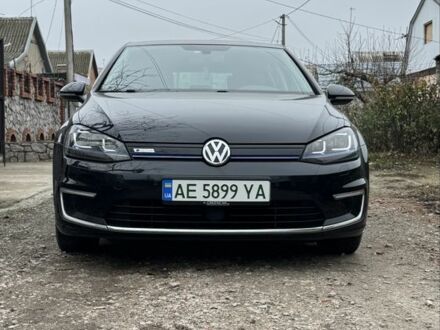 Черный Фольксваген Гольф, объемом двигателя 0 л и пробегом 125 тыс. км за 9700 $, фото 1 на Automoto.ua