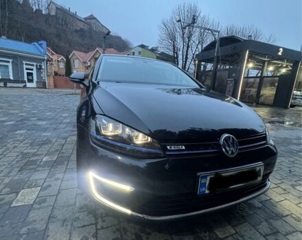 Черный Фольксваген Гольф, объемом двигателя 0 л и пробегом 170 тыс. км за 8800 $, фото 1 на Automoto.ua