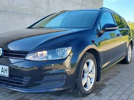 Черный Фольксваген Гольф, объемом двигателя 1.6 л и пробегом 282 тыс. км за 10500 $, фото 1 на Automoto.ua