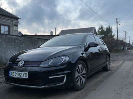 Черный Фольксваген Гольф, объемом двигателя 0 л и пробегом 145 тыс. км за 10000 $, фото 1 на Automoto.ua