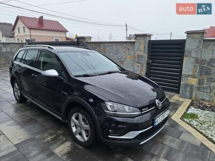 Фольксваген Гольф 2016 в Ивано-Франковске на Automoto.ua Черный Фольксваген Гольф, объемом двигателя 1.97 л и пробегом 235 тыс. км за 15300 $, фото 1 на Automoto.ua