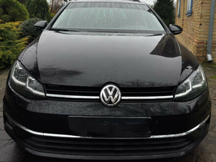 Черный Фольксваген Гольф, объемом двигателя 1.97 л и пробегом 288 тыс. км за 15800 $, фото 1 на Automoto.ua