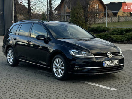 Черный Фольксваген Гольф, объемом двигателя 1.6 л и пробегом 193 тыс. км за 15300 $, фото 1 на Automoto.ua