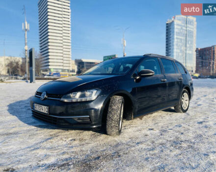 Черный Фольксваген Гольф, объемом двигателя 1.97 л и пробегом 247 тыс. км за 14000 $, фото 1 на Automoto.ua