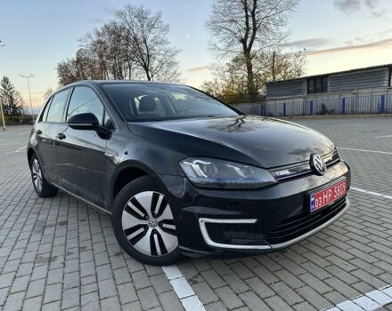 Черный Фольксваген Гольф, объемом двигателя 0 л и пробегом 112 тыс. км за 8700 $, фото 1 на Automoto.ua