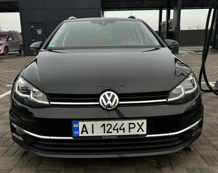 Черный Фольксваген Гольф, объемом двигателя 1.97 л и пробегом 272 тыс. км за 14800 $, фото 1 на Automoto.ua