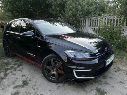Фольксваген Гольф 2018 у Дніпро (Дніпропетровську) на Automoto.ua Чорний Фольксваген Гольф, об'ємом двигуна 0 л та пробігом 82 тис. км за 13300 $, фото 1 на Automoto.ua