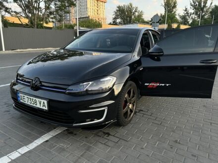 Фольксваген Гольф 2018 в Днепре (Днепропетровске) на Automoto.ua Черный Фольксваген Гольф, объемом двигателя 0 л и пробегом 82 тыс. км за 14200 $, фото 1 на Automoto.ua