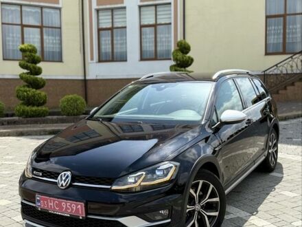 Чорний Фольксваген Гольф, об'ємом двигуна 2 л та пробігом 198 тис. км за 16950 $, фото 1 на Automoto.ua