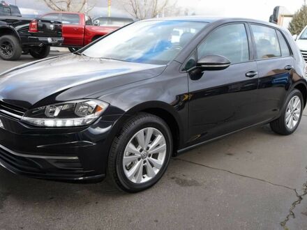 Черный Фольксваген Гольф, объемом двигателя 1.4 л и пробегом 22 тыс. км за 13500 $, фото 1 на Automoto.ua