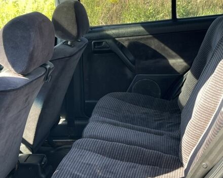 Фиолетовый Фольксваген Гольф, объемом двигателя 1.8 л и пробегом 273 тыс. км за 2200 $, фото 4 на Automoto.ua