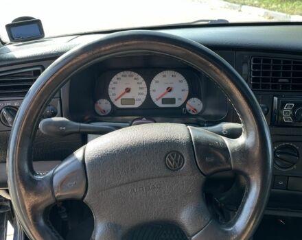 Фиолетовый Фольксваген Гольф, объемом двигателя 1.8 л и пробегом 273 тыс. км за 2200 $, фото 3 на Automoto.ua