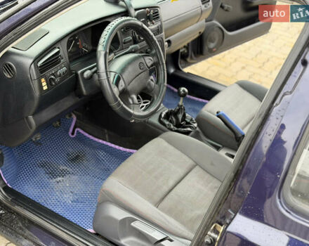 Фіолетовий Фольксваген Гольф, об'ємом двигуна 1.39 л та пробігом 333 тис. км за 2300 $, фото 19 на Automoto.ua