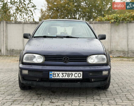 Фіолетовий Фольксваген Гольф, об'ємом двигуна 1.39 л та пробігом 333 тис. км за 2300 $, фото 5 на Automoto.ua