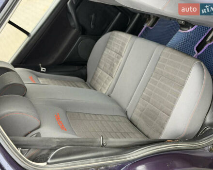 Фіолетовий Фольксваген Гольф, об'ємом двигуна 1.39 л та пробігом 333 тис. км за 2300 $, фото 31 на Automoto.ua