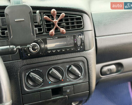 Фіолетовий Фольксваген Гольф, об'ємом двигуна 1.39 л та пробігом 333 тис. км за 2300 $, фото 20 на Automoto.ua