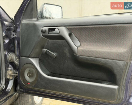 Фіолетовий Фольксваген Гольф, об'ємом двигуна 1.39 л та пробігом 333 тис. км за 2300 $, фото 30 на Automoto.ua