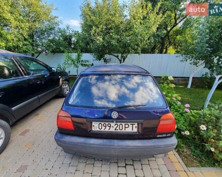 Фиолетовый Фольксваген Гольф, объемом двигателя 1.4 л и пробегом 300 тыс. км за 1500 $, фото 5 на Automoto.ua