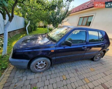 Фиолетовый Фольксваген Гольф, объемом двигателя 1.4 л и пробегом 300 тыс. км за 1500 $, фото 4 на Automoto.ua