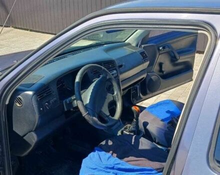 Фиолетовый Фольксваген Гольф, объемом двигателя 1.8 л и пробегом 269 тыс. км за 1700 $, фото 6 на Automoto.ua