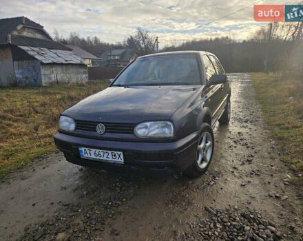 Фиолетовый Фольксваген Гольф, объемом двигателя 1.78 л и пробегом 240 тыс. км за 1650 $, фото 4 на Automoto.ua