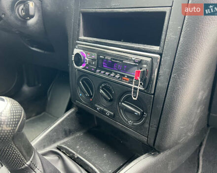 Фиолетовый Фольксваген Гольф, объемом двигателя 1.4 л и пробегом 253 тыс. км за 3599 $, фото 29 на Automoto.ua